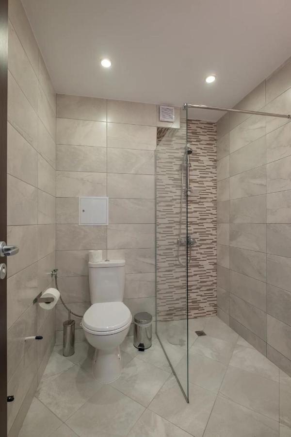 Quiet & Airy Modern Apt. Top Centre Free Parking Sofia Exterior photo